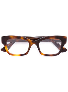 очки с узором черепашьего панциря Gucci Eyewear