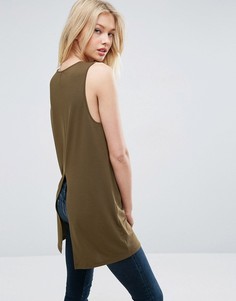 Топ в рубчик без рукавов с разрезом сзади ASOS - Зеленый