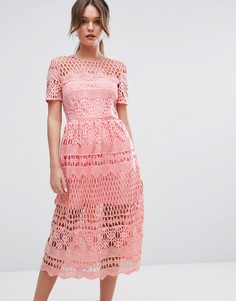Кружевное приталенное платье Boohoo - Розовый