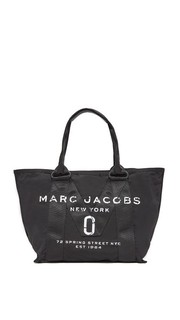 Новая маленькая объемная сумка с короткими ручками и логотипами Marc Jacobs