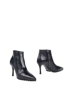Полусапоги и высокие ботинки Miu Miu