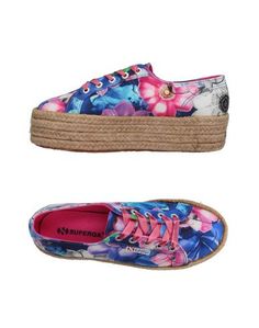 Низкие кеды и кроссовки Superga