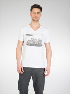 Футболка Colins