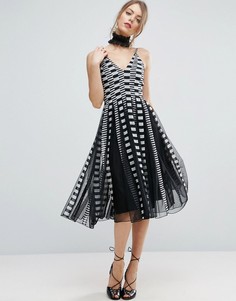 Приталенное платье миди со свободной юбкой из сеточки в полоску ASOS - Мульти