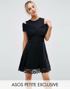Платье мини с запахом спереди и кружевом по краю ASOS PETITE - Черный