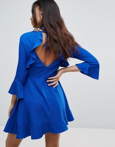 Свободное платье с оборками на рукавах PrettyLittleThing - Синий