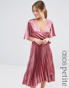 Атласное плиссированное платье миди ASOS PETITE - Коричневый