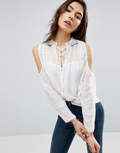 Блузка с открытыми плечами и вышивкой Cest La Vie ASOS - Белый