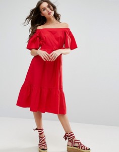 Платье миди с открытыми плечами и поясом ASOS - Красный