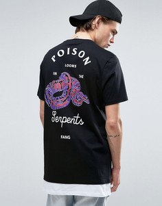 Супердлинная футболка со змеей и вставкой на кромке ASOS - Черный