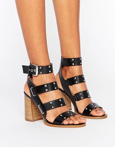 Кожаные сандалии с заклепками ASOS TRIUMPHANT - Черный