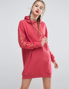 Трикотажное платье с готическим принтом на рукавах ASOS - Красный