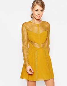 Платье мини с кружевом и складками ASOS - Кремовый