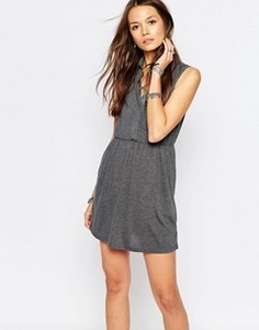 Платье в стиле милитари Vero Moda - Серый