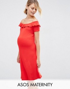 Приталенное платье с оборками и открытыми плечами ASOS Maternity - Красный