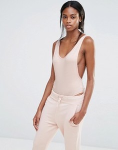 Боди с заниженными проймами и овальным вырезом сзади Missguided - Розовый