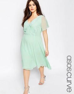 Платье миди с кружевной отделкой и складками ASOS CURVE WEDDING - Зеленый