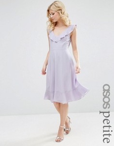 Приталенное платье миди с оборками ASOS PETITE - Розовый