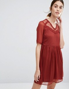 Приталенное платье с сетчатой кокеткой Vero Moda - Коричневый