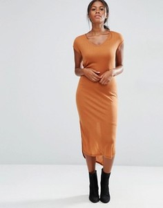 Трикотажное платье миди в рубчик с короткими рукавами Vero Moda - Оранжевый