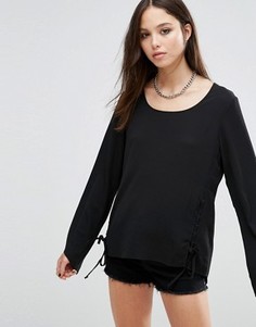 Топ с рукавами-клеш и шнуровкой по бокам Brave Soul - Черный