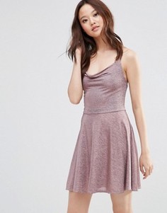Блестящее платье на бретельках Wal G - Розовый