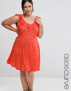 Красное короткое приталенное платье с рюшами и цветочным принтом ASOS CURVE - Красный