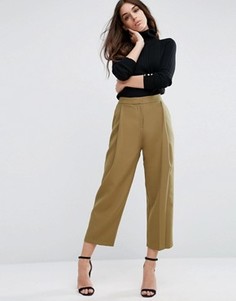 Укороченные свободные брюки со складками спереди ASOS - Зеленый
