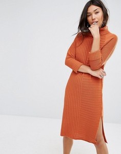 Трикотажное платье‑джемпер с отворачивающимся воротником Boohoo - Коричневый