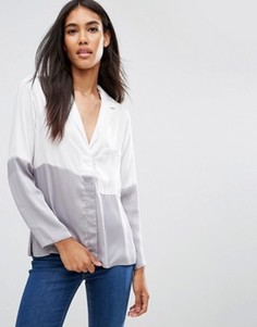 Атласная пижамная блузка в стиле колор блок ASOS - Кремовый