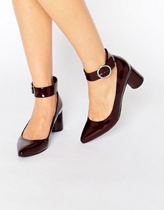 Остроносые туфли на каблуке ASOS SAMMY - Красный