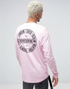 Длинный лонгслив с принтом на спине ASOS - Розовый