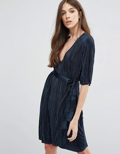 Плиссированное платье с запахом, V-образным вырезом и поясом Vila - Темно-синий