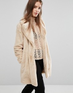 Шуба из искусственного меха Vero Moda Premium - Белый