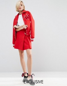 Мини-юбка с жемчужной брошью WAH LONDON x ASOS - Красный