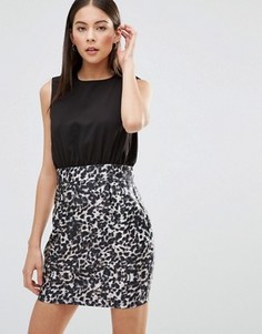 Платье с двухцветным животным принтом AX Paris - Черный