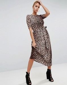 Платье миди с леопардовым принтом и поясом ASOS - Мульти