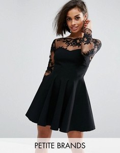 Короткое приталенное платье с вышивкой на рукавах City Goddess Petite - Черный