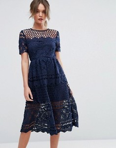 Кружевное приталенное платье Boohoo - Темно-синий