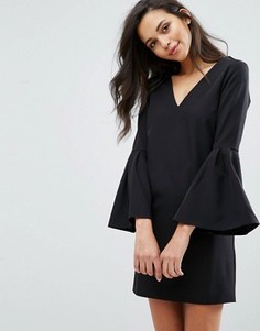 Цельнокройное платье с расклешенными рукавами Miss Selfridge - Черный