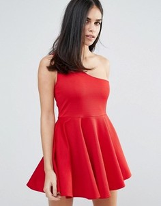 Короткое приталенное платье на одно плечо Unique 21 - Красный