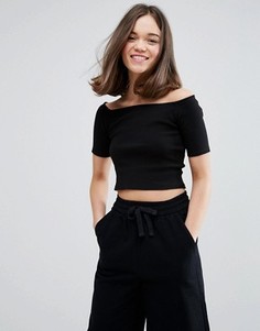 Кроп-топ с широким вырезом Monki - Черный