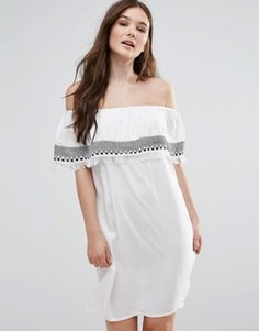 Платье с открытыми плечами и вышивкой First &amp; I - Белый