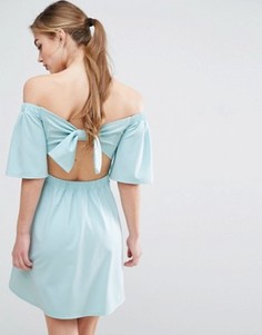 Платье мини из крепа с бантом на спине ASOS - Синий