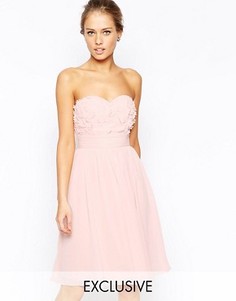 Платье-бандо для выпускного с 3D цветочной аппликацией на груди Little Mistress - Розовый
