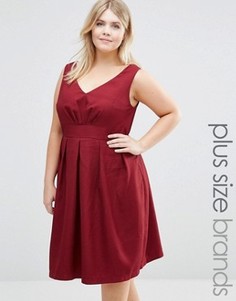 Фактурное короткое приталенное платье с V‑образным вырезом Koko Plus - Красный