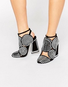 Черные кожаные туфли на каблуке со спиралевидным дизайном Kat Maconie Frida - Черный
