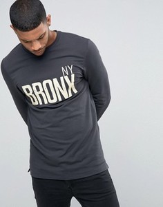 Удлиненный свитшот облегающего кроя с принтом на груди ASOS - Черный