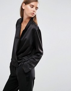 Атласная блузка с запахом и воротником ASOS - Черный