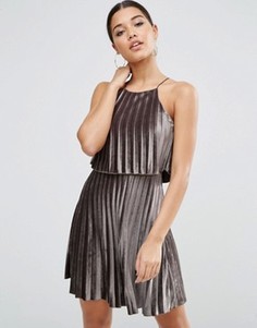 Бархатное платье мини с кроп-топом ASOS - Серый